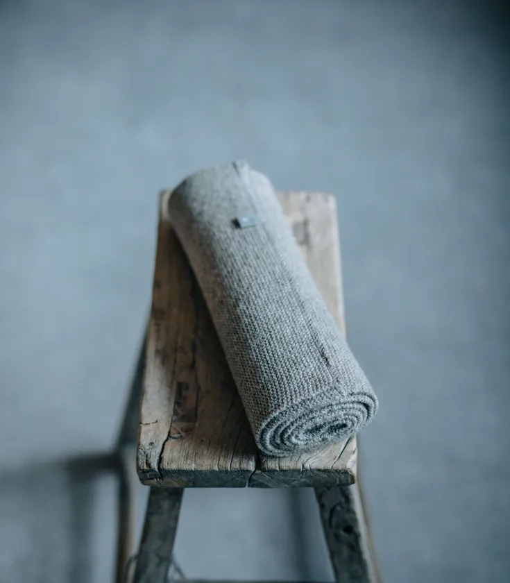 Hochwertig gestrickter Tischläufer